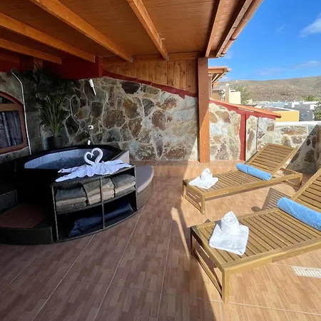 Апартаменты Chabela's Seaview Penthouse &