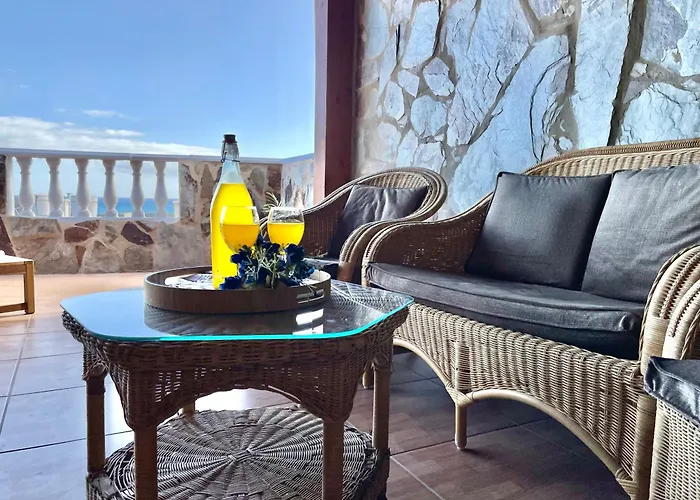 Chabela's Seaview Penthouse & דירה Lajita