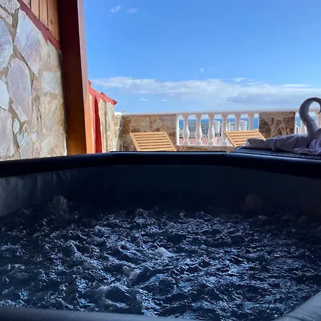 Chabela's Seaview Penthouse & * Lajita