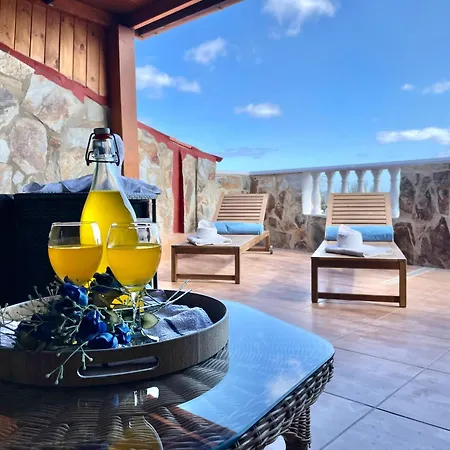 Chabela's Seaview Penthouse & شقة Lajita